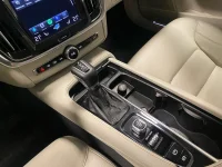 Volvo V90 T5 250HK Business Adv /Drag /Värmare 184kW thumbnail