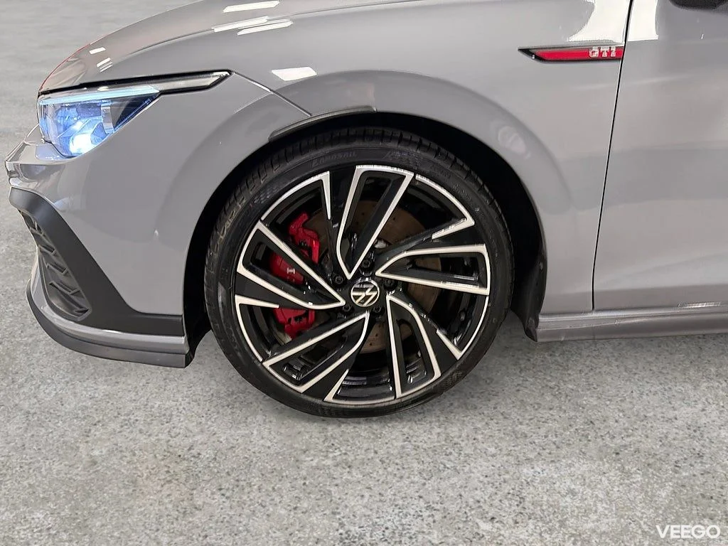 Volkswagen Golf GTI Clubsport 2.0 TSI DSG 300HK /Navi 221kW
