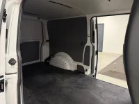 Volkswagen Transporter 2.0 TDI 4M DSG 150HK L2 /Drag /Moms 110kW thumbnail