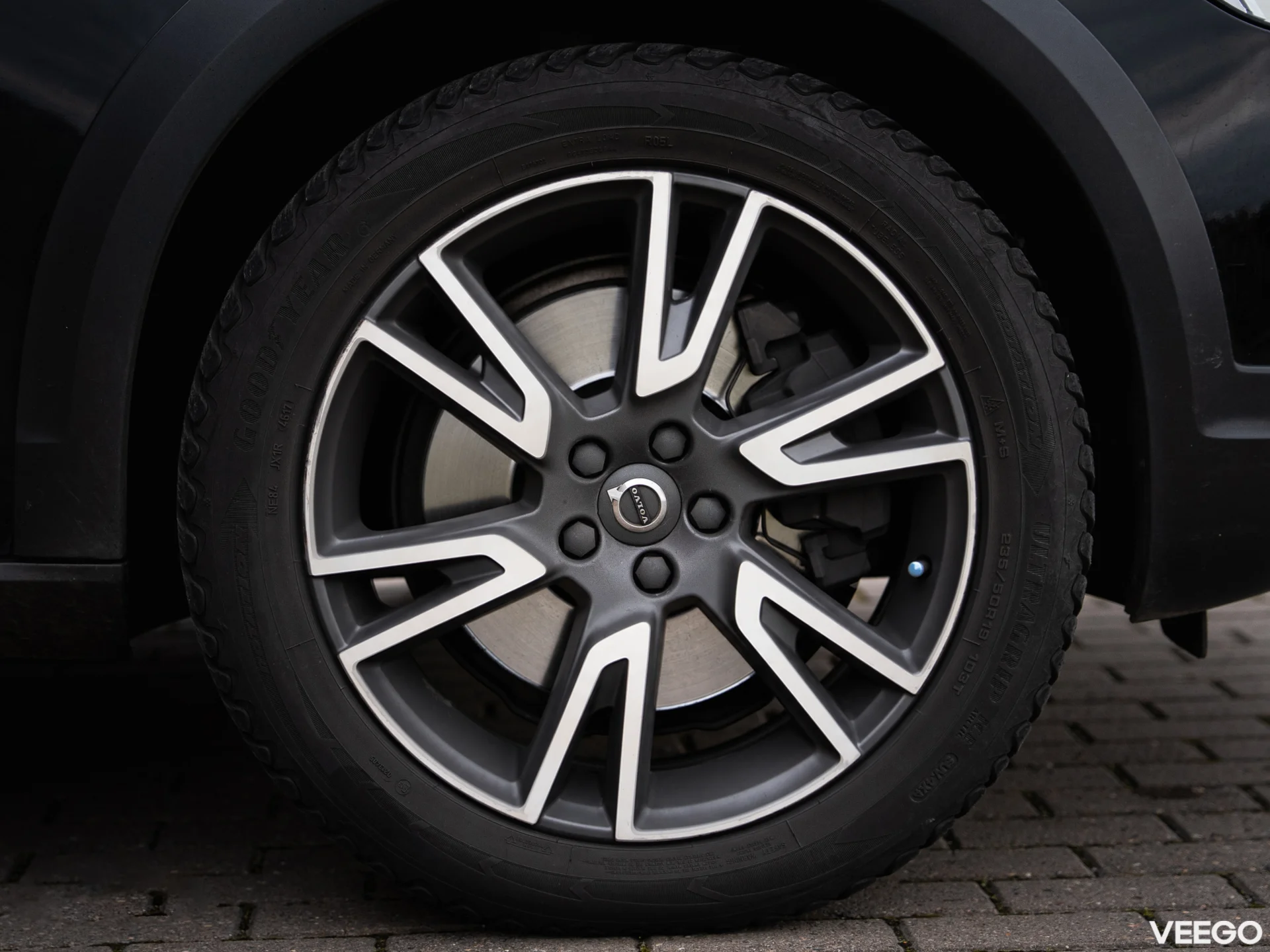 Volvo V90 Cross Country 2019 2.0 140kW