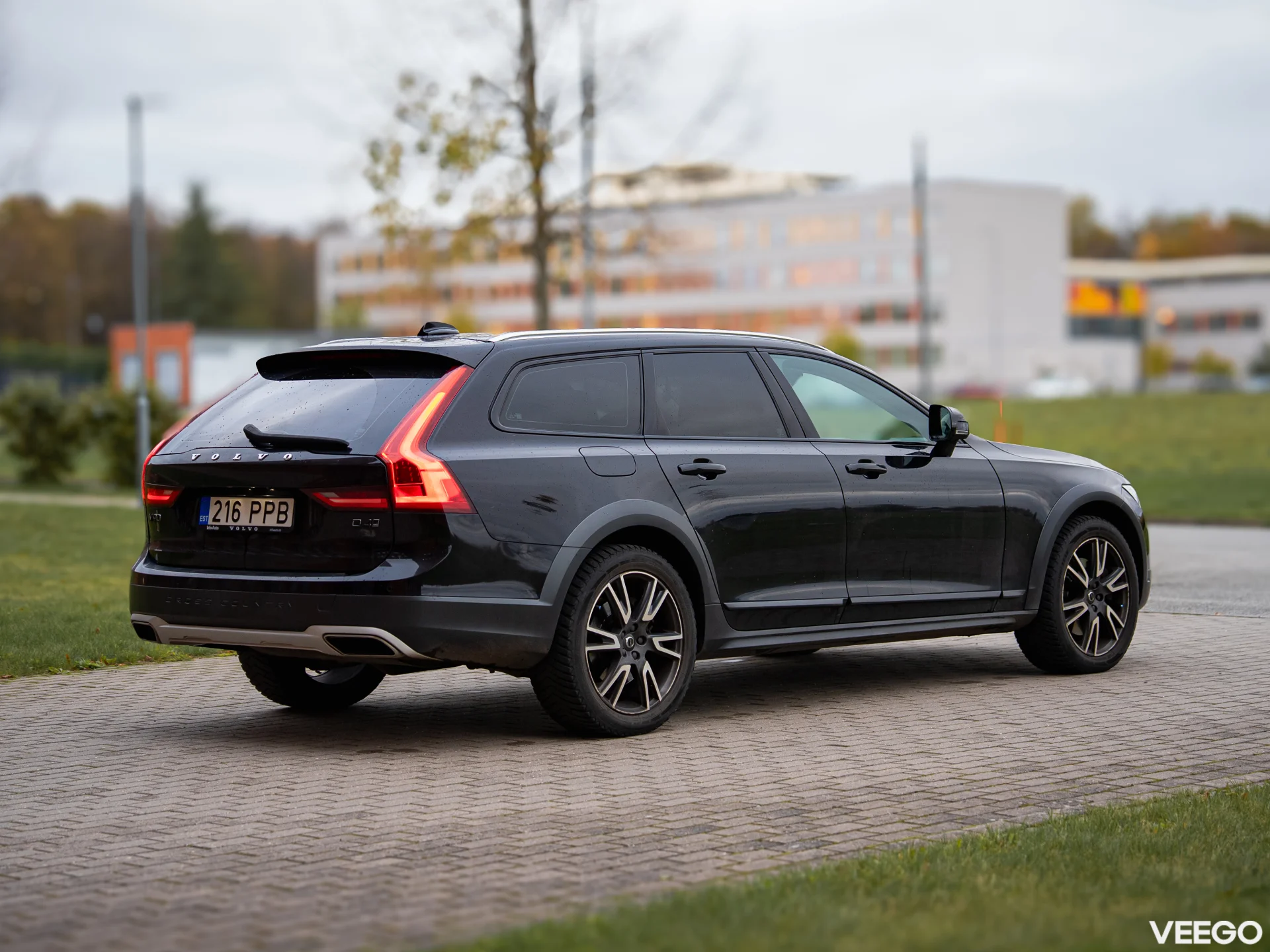 Volvo V90 Cross Country 2019 2.0 140kW