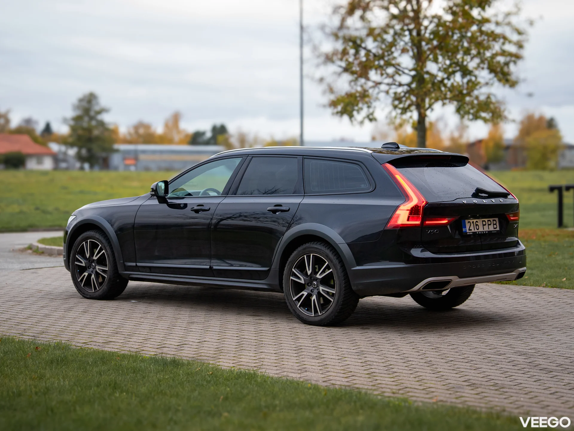 Volvo V90 Cross Country 2019 2.0 140kW