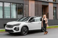 Peugeot 2008 GT Hybrid 145 e-DCS6 1.2 100kW thumbnail
