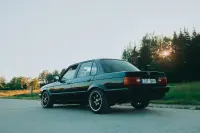 BMW 316 E30 2.8 142kW thumbnail