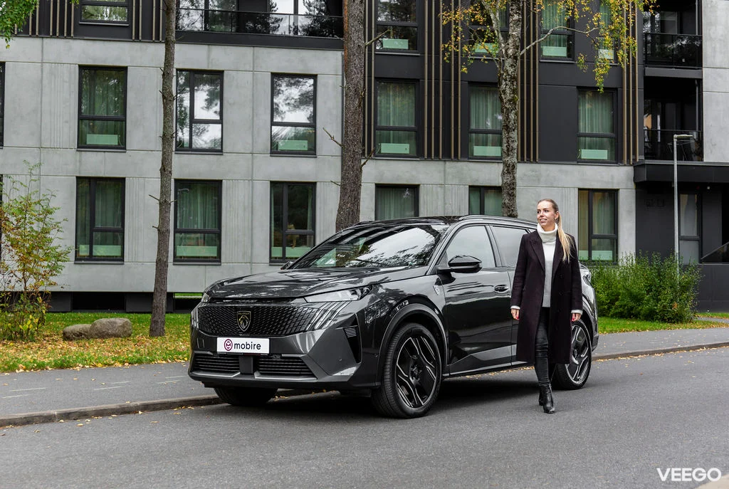 Peugeot 5008 GT Exclusive Hybrid 145 e-DCS6 1.2 100kW