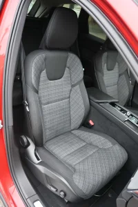 Volvo XC60 PLUS INTELLI SAFE PRO GOOGLE FACELIFT 2 145kW thumbnail
