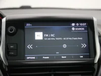 Peugeot 2008 1.2 96kW thumbnail