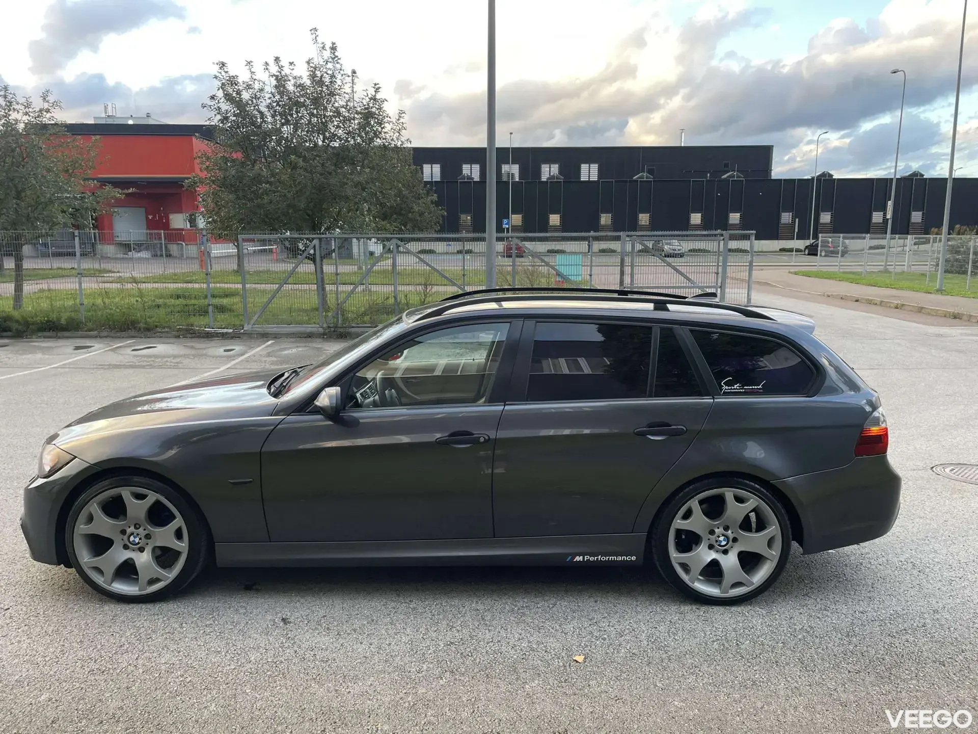 BMW 320D 2.0 120kW