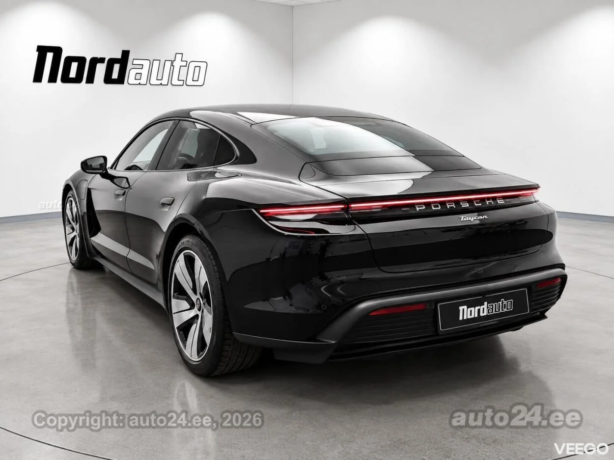 Porsche Taycan 93 KWh 350kW