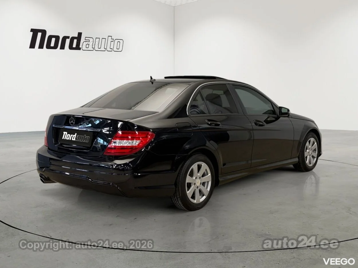 Mercedes-Benz C200 - 1.8 135kW