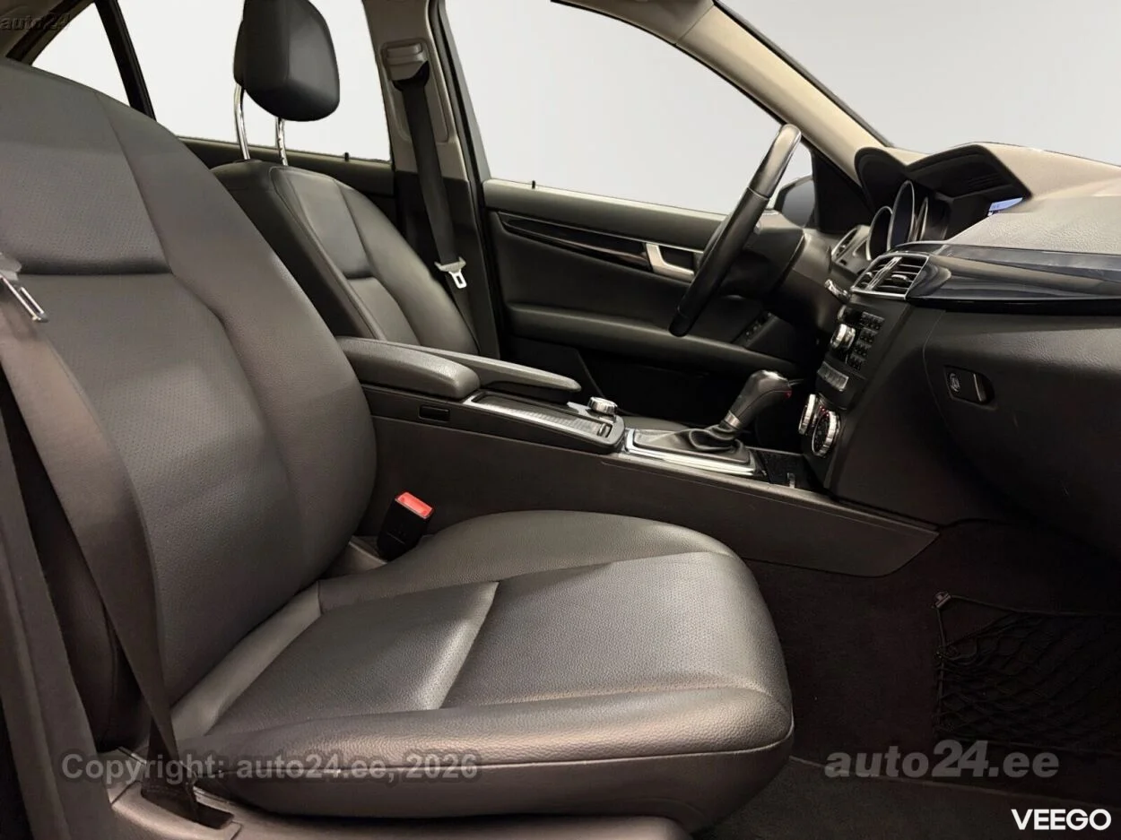 Mercedes-Benz C200 - 1.8 135kW