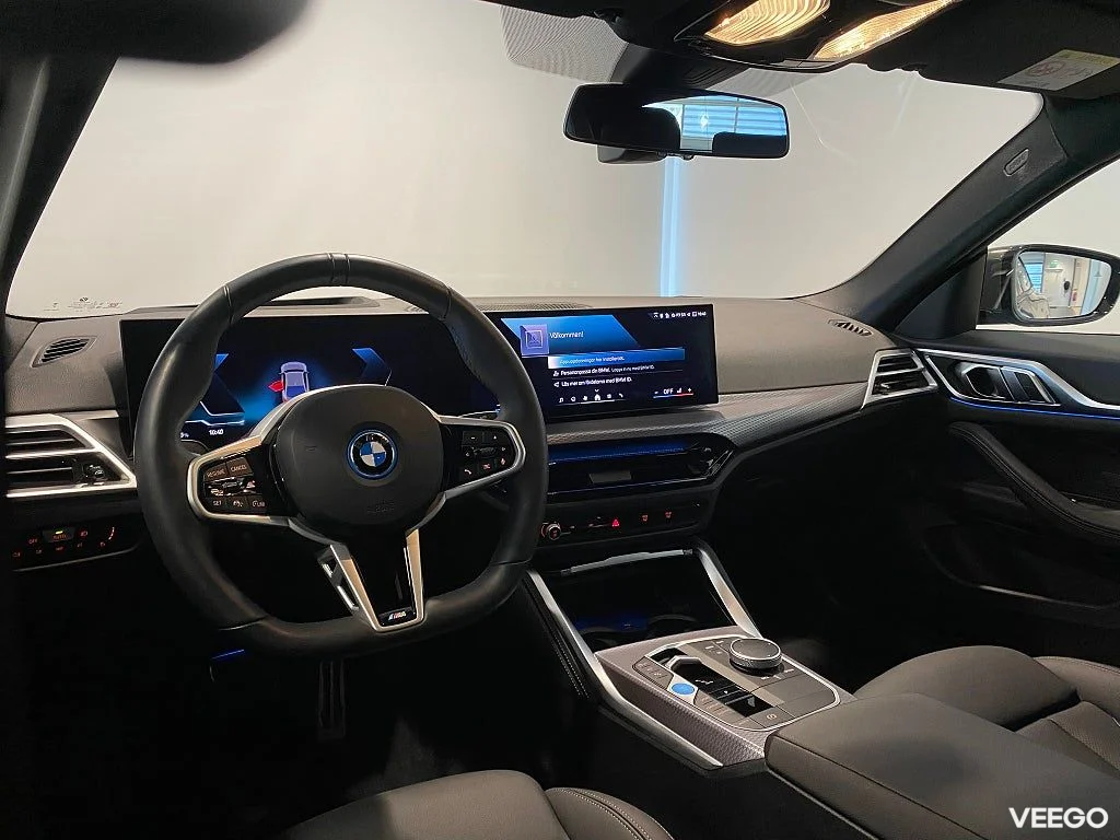 BMW i4 eDrive 40 M-sportpaket Head up-display Drag 0kW