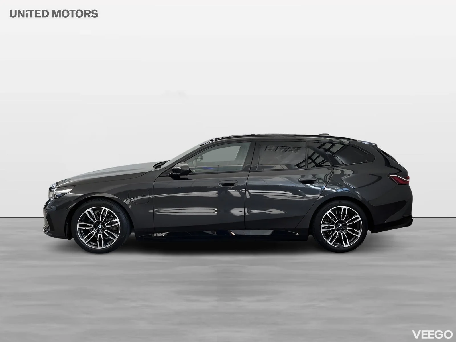 BMW 530 xDrive Touring M Sport Drag H/K Rattvärme Drive Assist 0kW