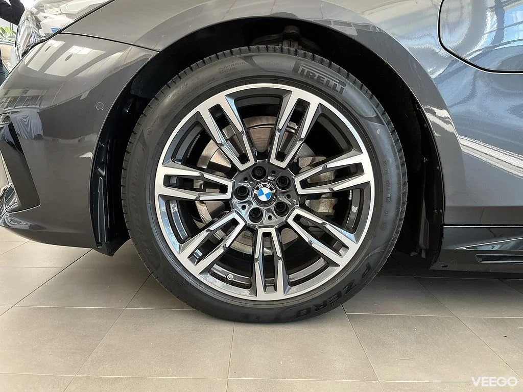 BMW 530 xDrive Touring M Sport Drag H/K Rattvärme Drive Assist 0kW