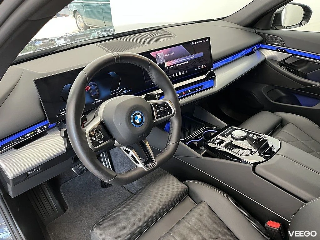 BMW 530 xDrive Touring M Sport Drag H/K Rattvärme Drive Assist 0kW