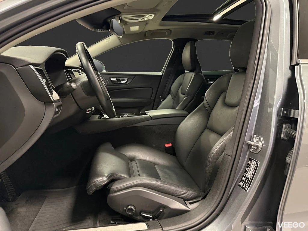 Volvo V60 Recharge T6 AWD 341HK Inscription /Pano /H/K /Drag 251kW