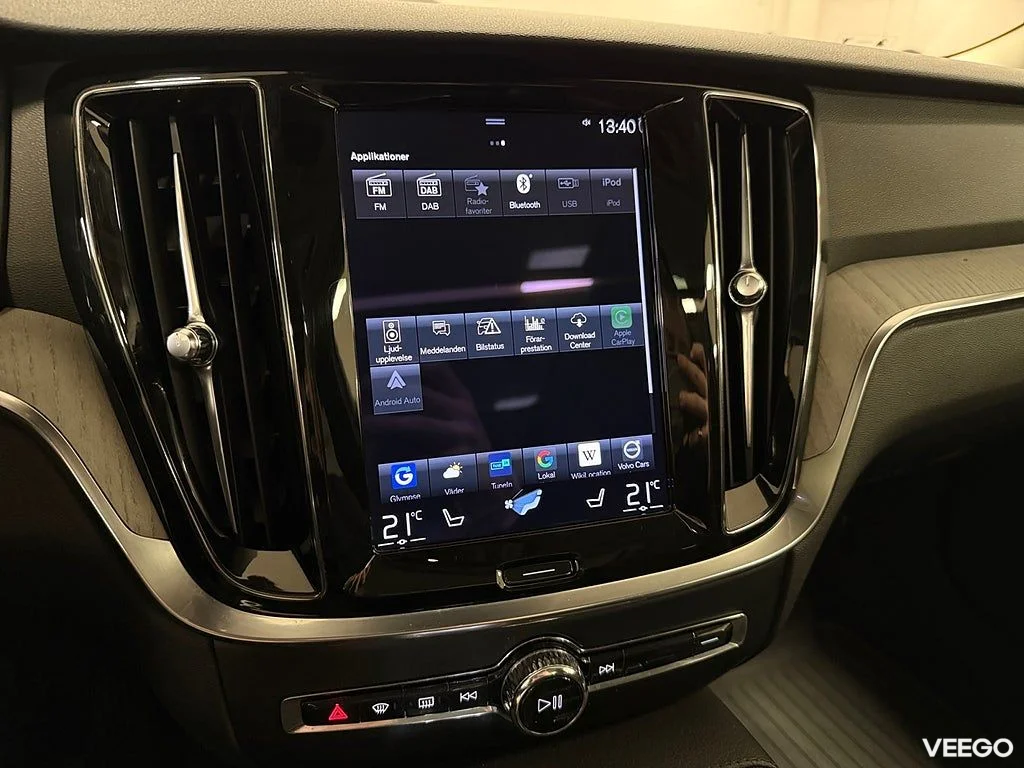Volvo V60 Recharge T6 AWD 341HK Inscription /Pano /H/K /Drag 251kW