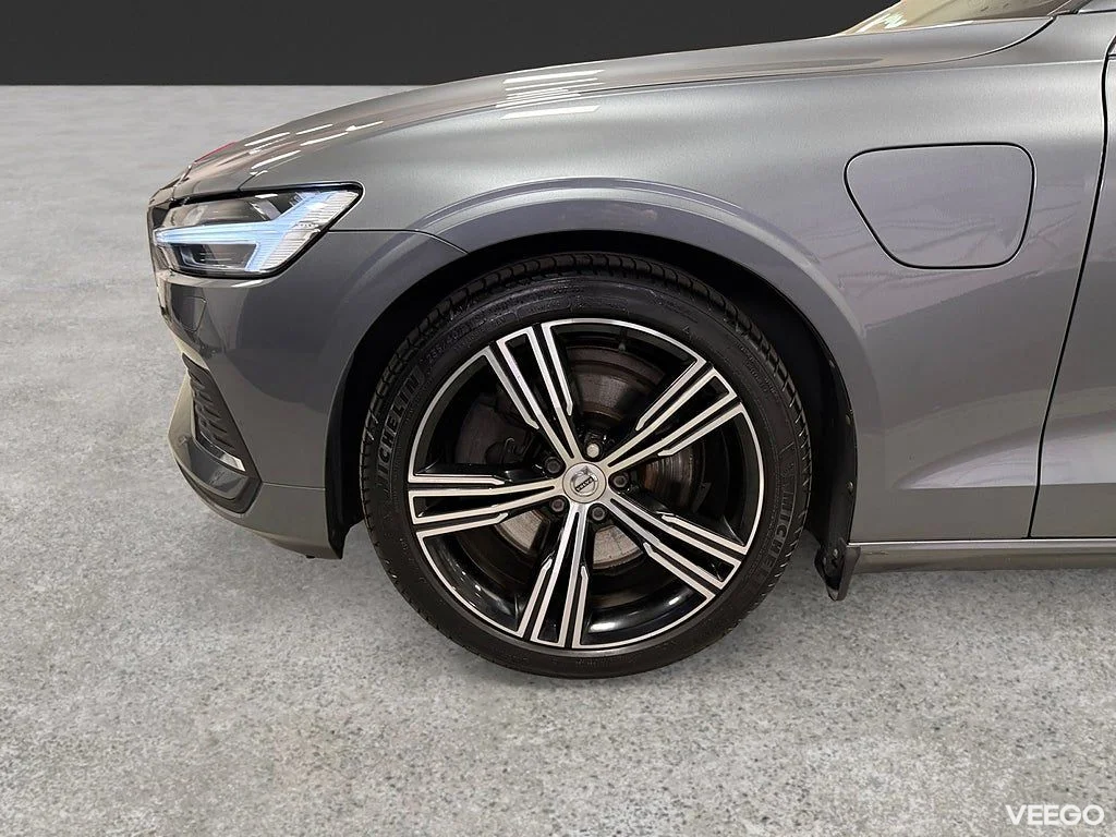Volvo V60 Recharge T6 AWD 341HK Inscription /Pano /H/K /Drag 251kW