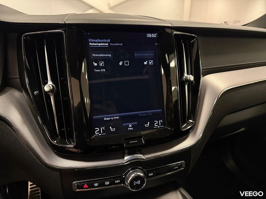 Volvo XC60 T8 TwEn AWD 392HK R-Design /Pano /B-Kamera 288kW