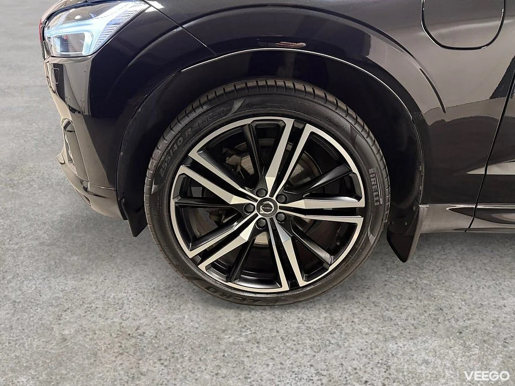 Volvo XC60 T8 TwEn AWD 392HK R-Design /Pano /B-Kamera 288kW