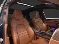 Porsche Cayenne E-Hybrid 462HK /Night Vis /HuD /Pano/Se Spec 340kW