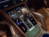 Porsche Cayenne E-Hybrid 462HK /Night Vis /HuD /Pano/Se Spec 340kW