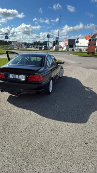 BMW 318 3.0 190kW thumbnail