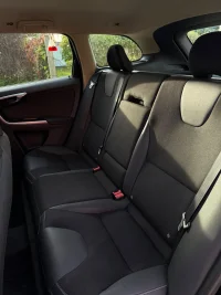 Volvo XC60 Volvo XC60 2.4 129KW 2.4 129kW thumbnail