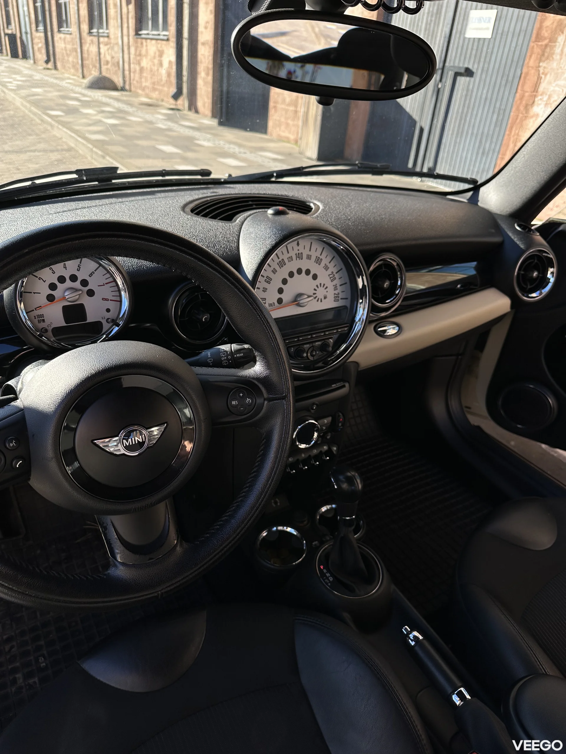 Mini Cooper 1.6 90kW