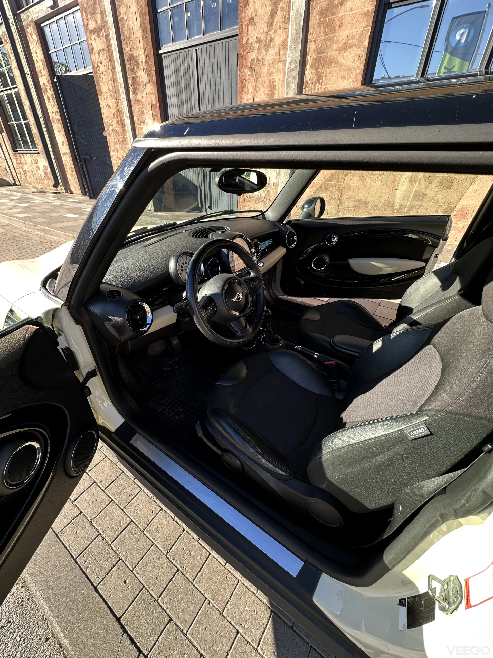 Mini Cooper 1.6 90kW
