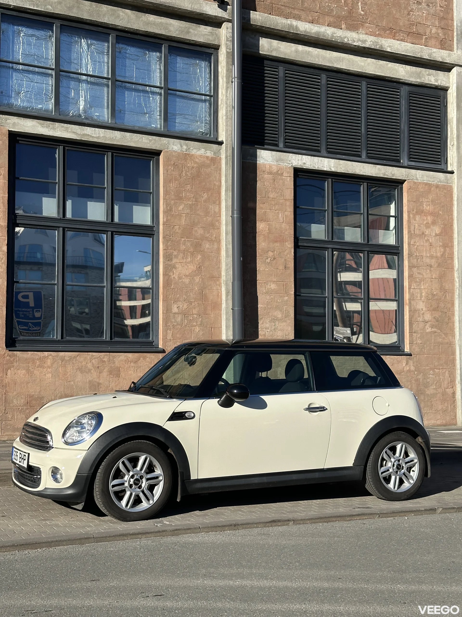 Mini Cooper 1.6 90kW