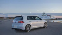 Volkswagen Golf R 2.0 228kW thumbnail