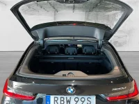 BMW 320 320D xDrive Touring M Sport Drag Rattvärme Navi HiFi 140kW thumbnail