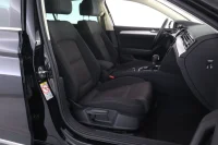 Volkswagen Passat Business 1.5 110kW thumbnail