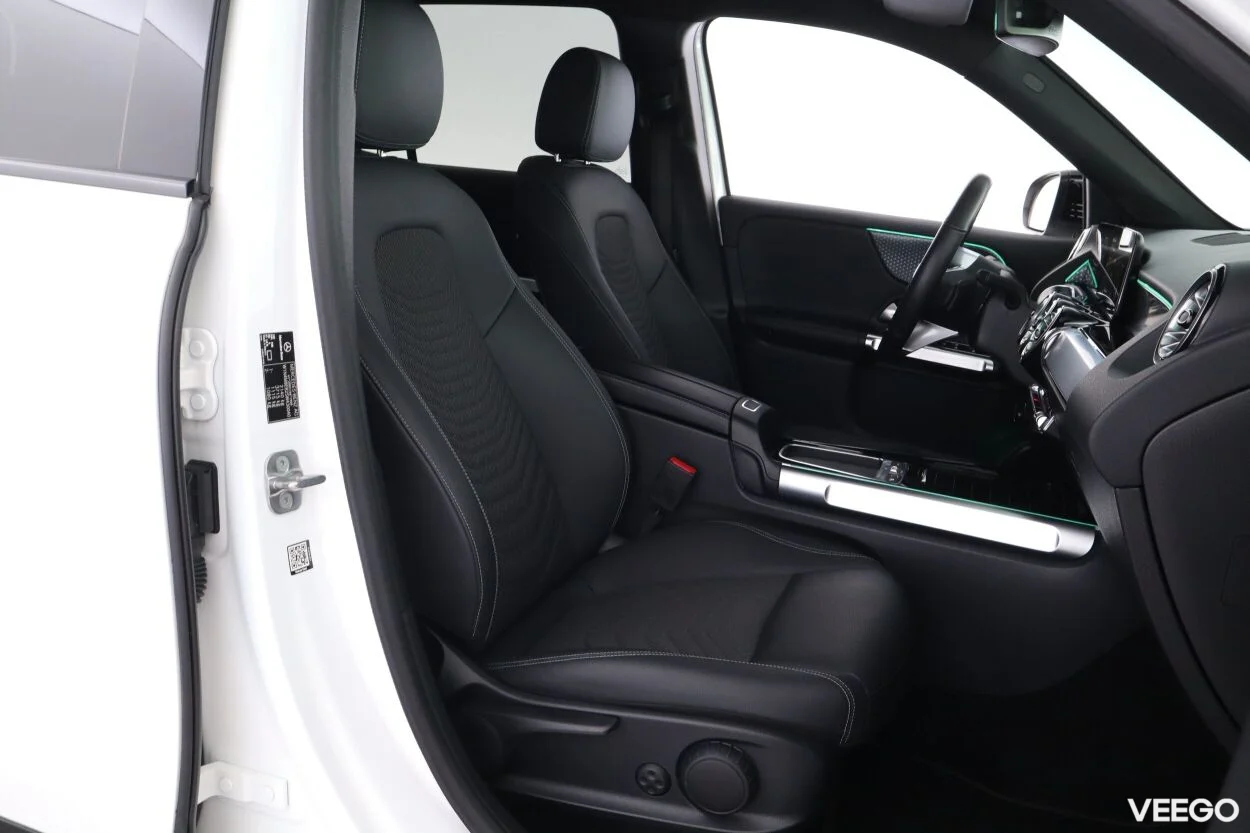 Mercedes-Benz GLB180 Progressive 1.3 100kW