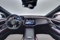 Mercedes-Benz E300 e 4Matic AMG Plug in 2 150kW thumbnail