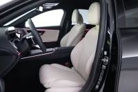 Mercedes-Benz E300 e 4Matic AMG Plug in 2 150kW thumbnail