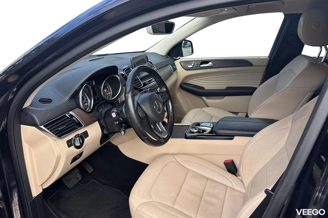 Mercedes-Benz GLE350 d 4Matic AMG night pakett 3 190kW
