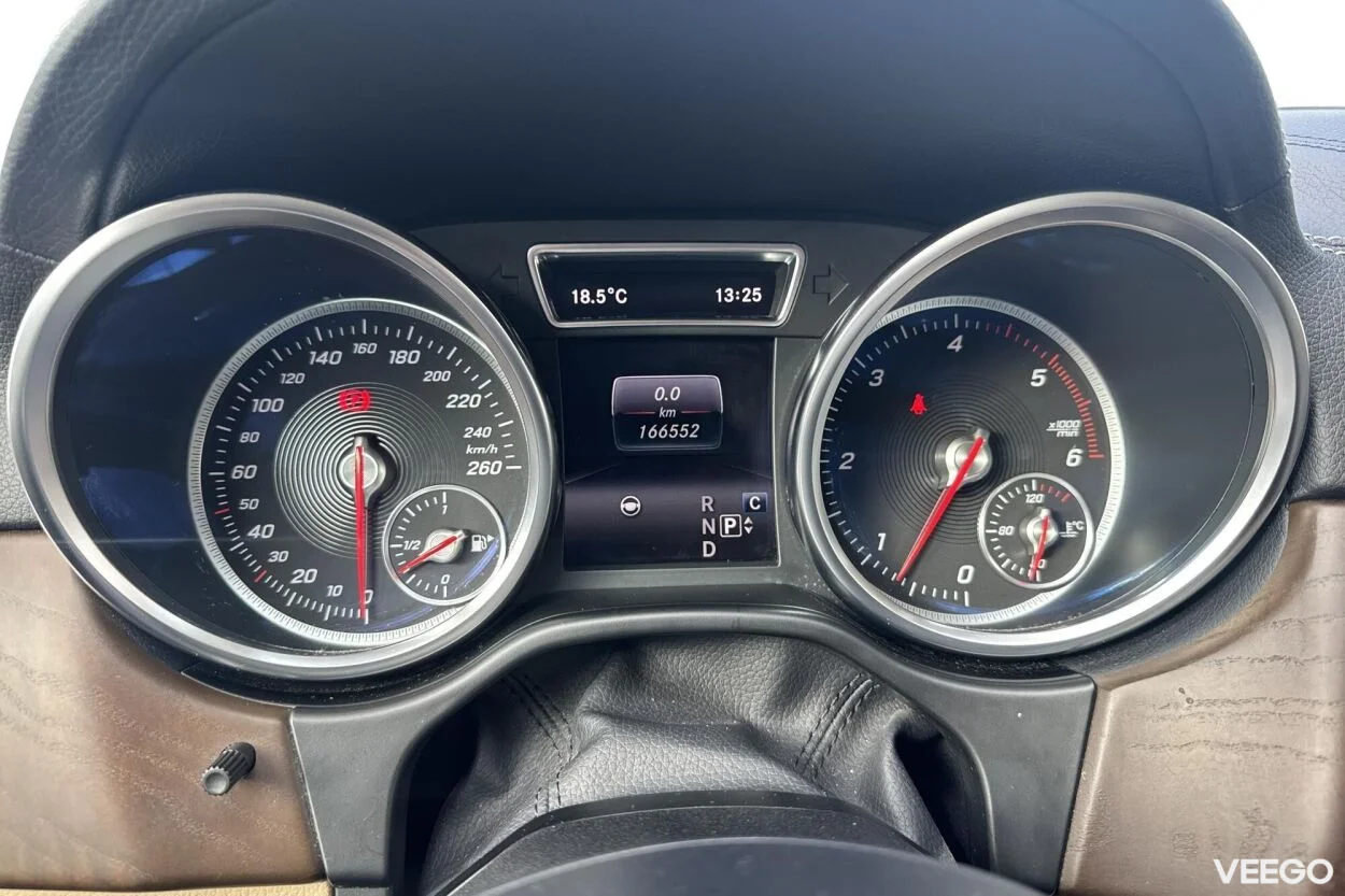 Mercedes-Benz GLE350 d 4Matic AMG night pakett 3 190kW