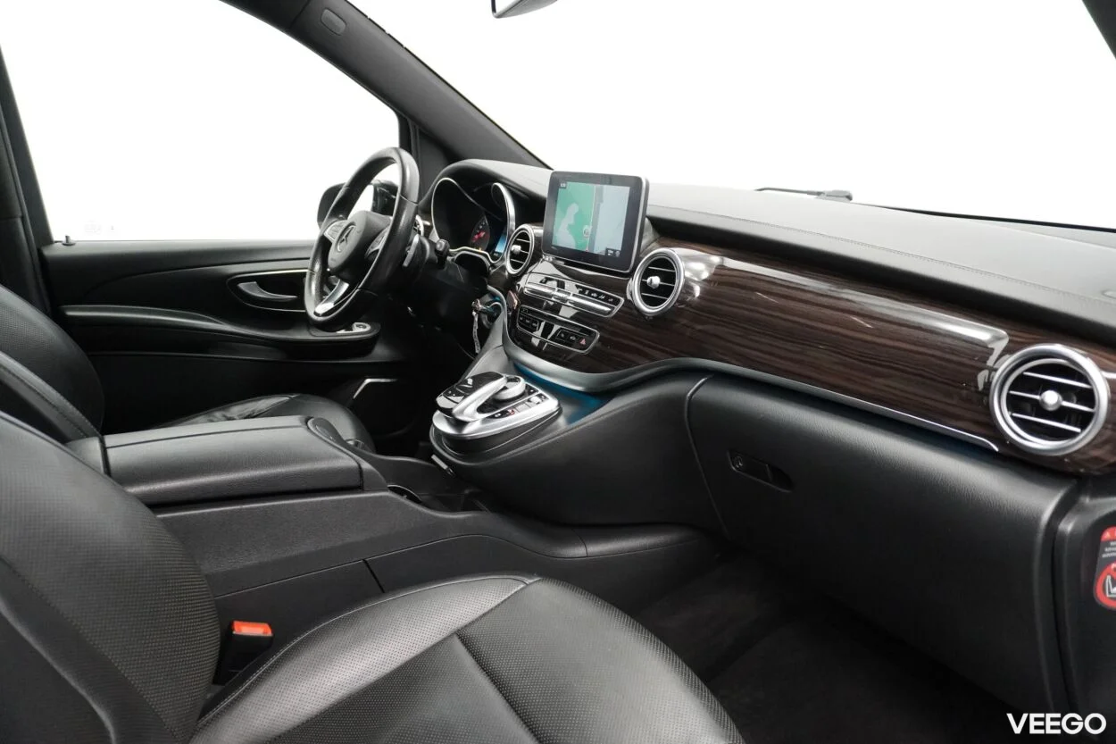 Mercedes-Benz V250 d Avantgarde 4MATIC EXTRA-LONG 2.1 140kW
