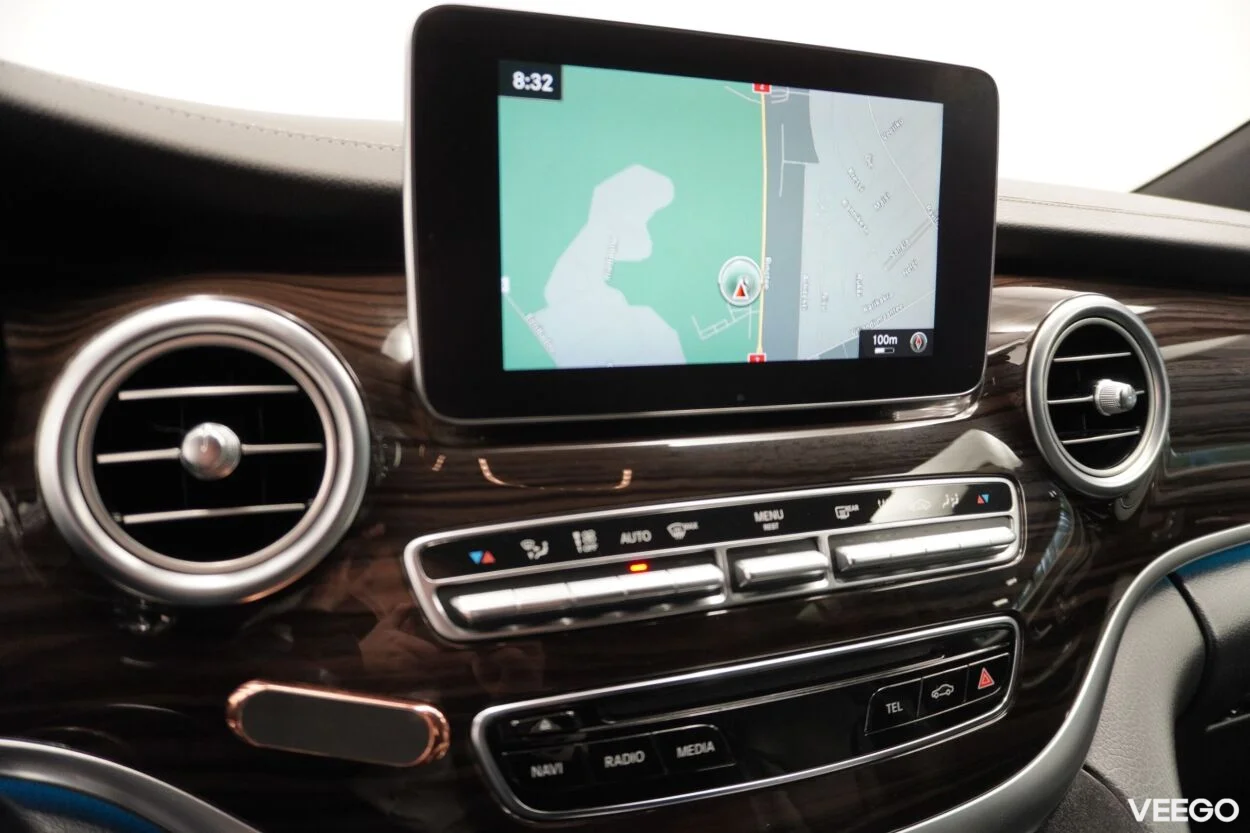 Mercedes-Benz V250 d Avantgarde 4MATIC EXTRA-LONG 2.1 140kW