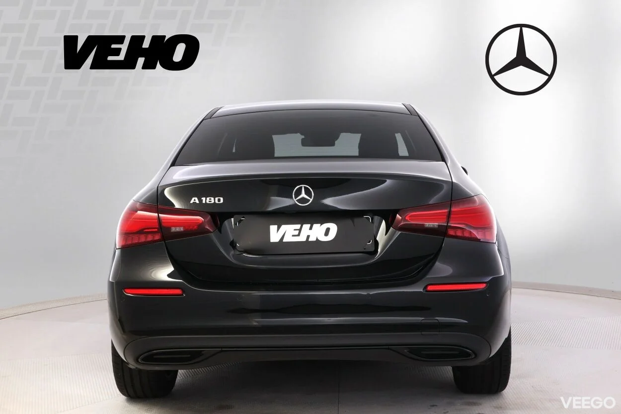 Mercedes-Benz A180 Progressive 1.3 100kW