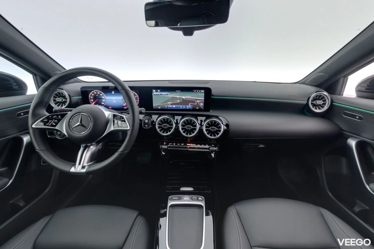 Mercedes-Benz A180 Progressive 1.3 100kW