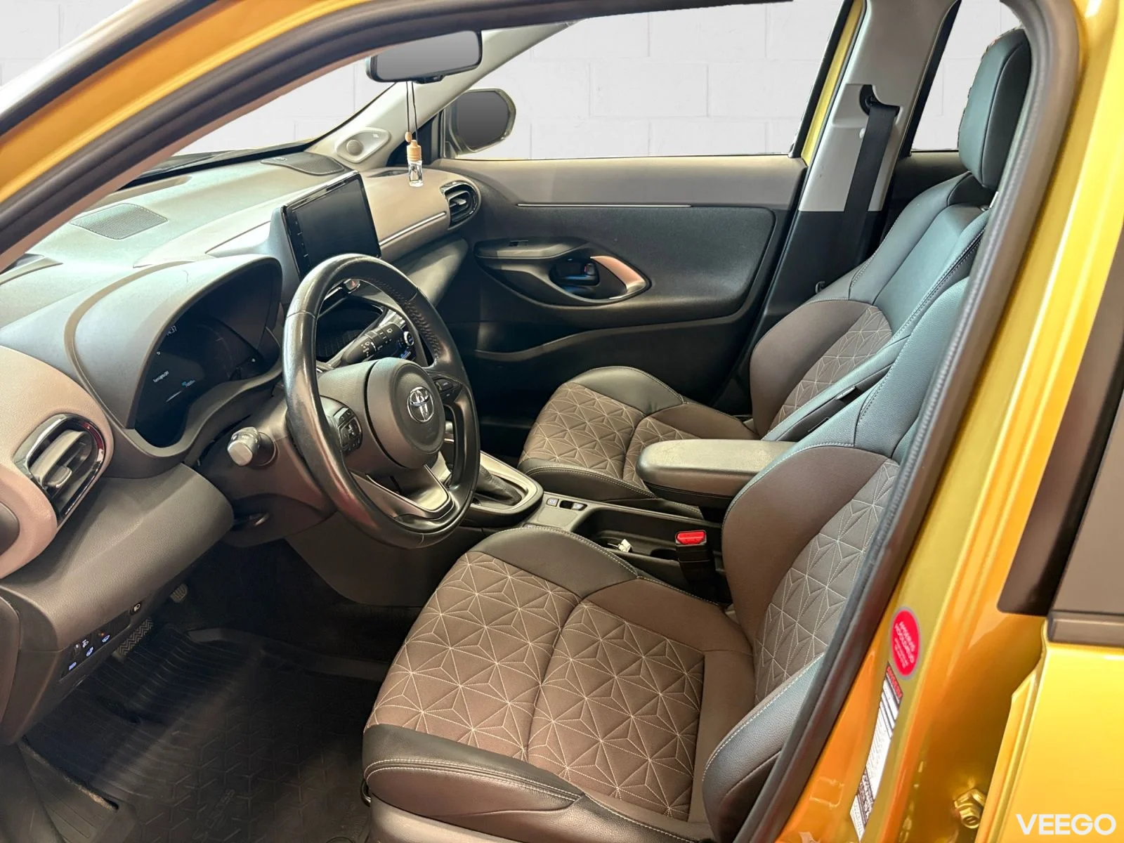 Toyota Yaris Cross Elegant Hyrbid 1.5 68kW