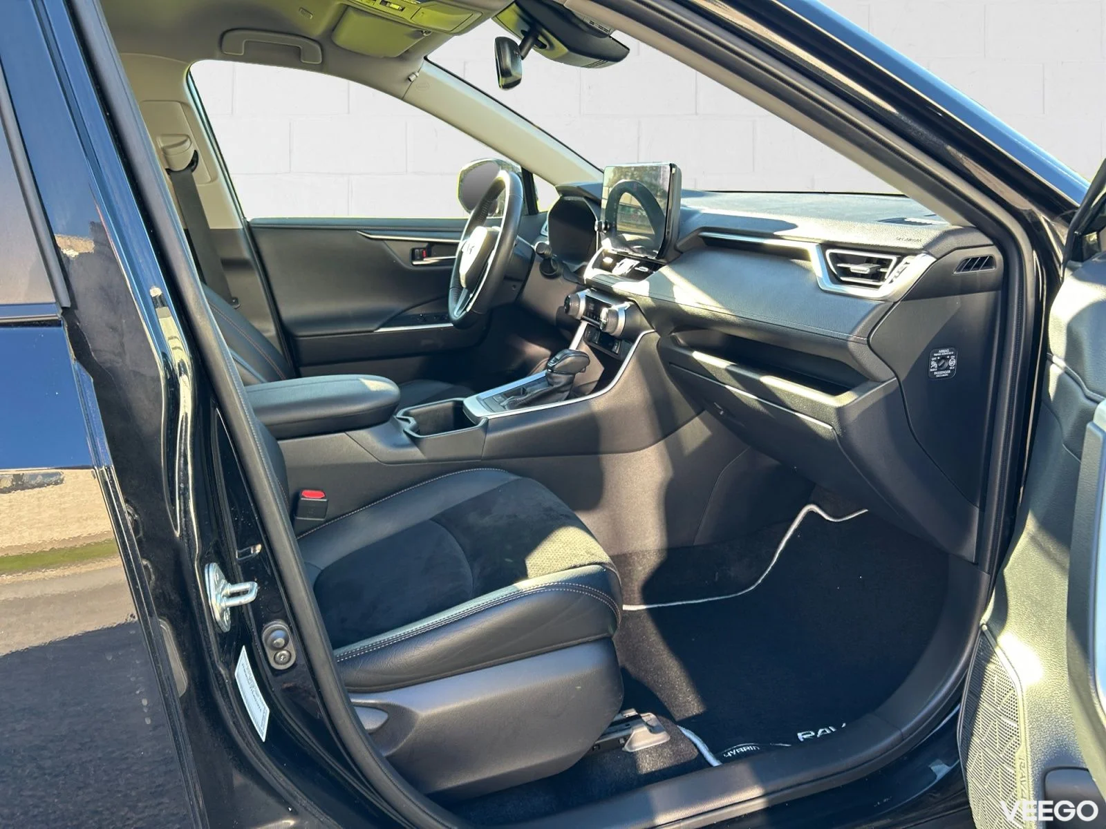 Toyota RAV4 Luxury Plus Hybrid 2.5 131kW