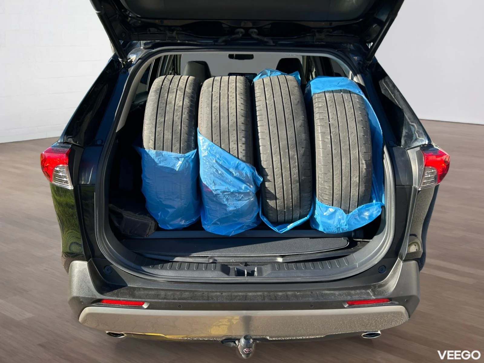 Toyota RAV4 Luxury Plus Hybrid 2.5 131kW