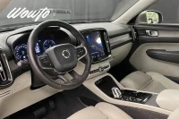 Volvo XC40 D4 AWD 190HK Inscription /Värmare /H/K /Orrefors /0,99% 140kW