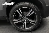 Volvo XC40 D4 AWD 190HK Inscription /Värmare /H/K /Orrefors /0,99% 140kW