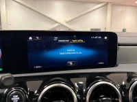 Mercedes-Benz CLA220 CLA 220 4M 190HK AMG /B-Kamera /CarPlay 140kW thumbnail