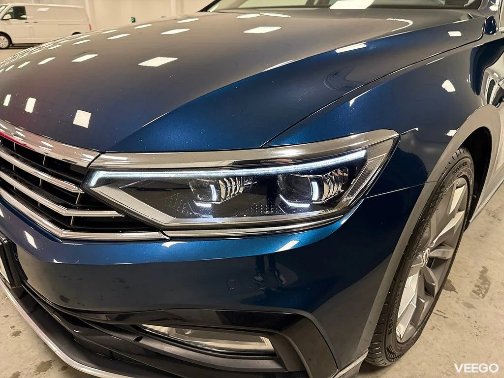 Volkswagen Passat SC 2.0 TDI 4M DSG 200HK R-Line /Executive Business/Spec 147kW